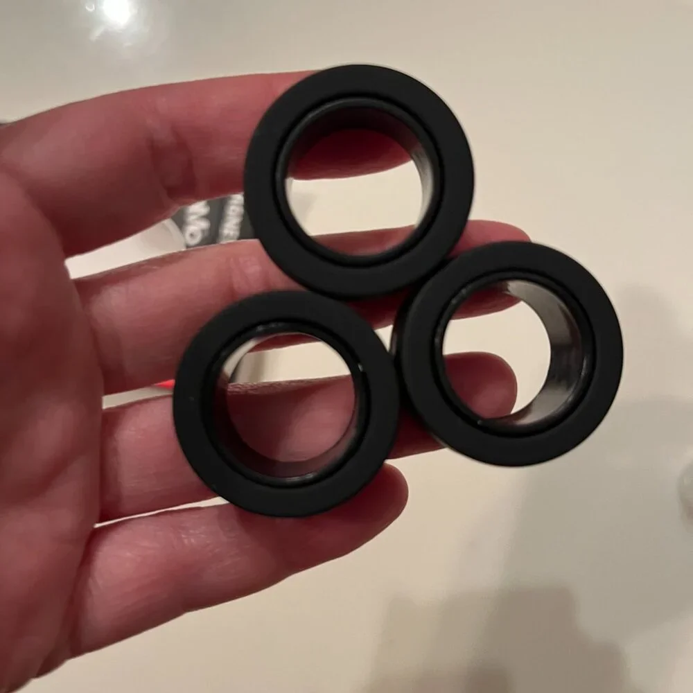 Magnetic Fidget Rings by Bunmo (3 pack / ages 8‎ and up)